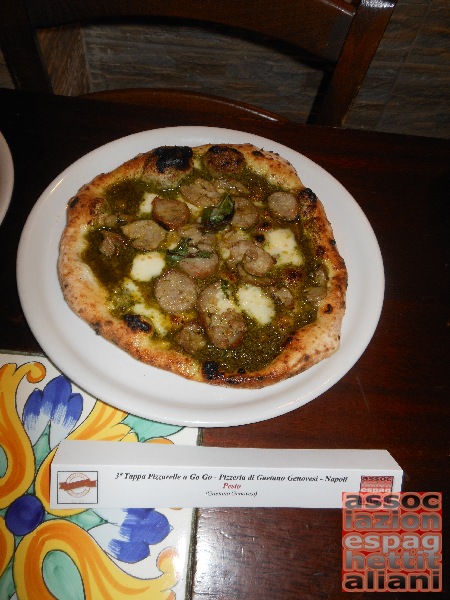 Pizzerella preparata da Gaetano Genovesi presso la Pizzeria di Gaetano Genovesi di Napoli