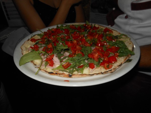 Pizzarella preparata da Enrico di Pietro presso PalaPizza di Frattamaggiore (NA)