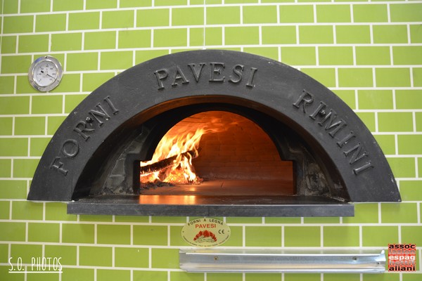 Inaugurazione di Colorito a Caserta - il forno per la pizza