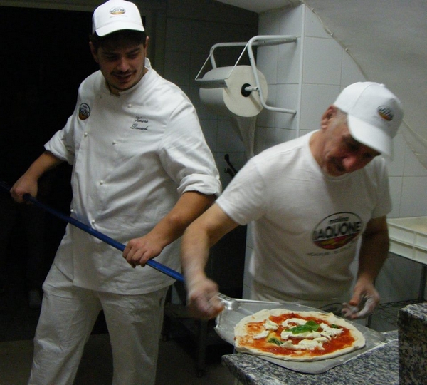 Antica Trattoria Innarone di Caserta - Daniele Vanore all'opera