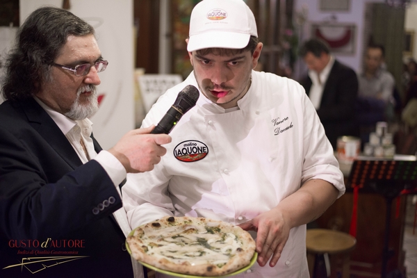 Antica Trattoria Innarone di Caserta - Daniele Vanore spiega la terza pizza