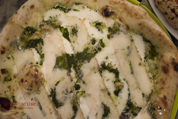 Antica Trattoria Innarone di Caserta - Pizza al pesto con lardo di maialino nero