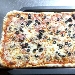 Pizza mezzo metro Capricciosa - -