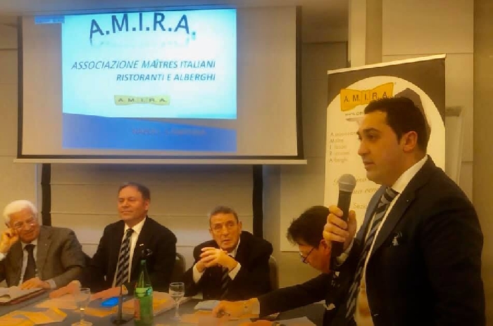 AMIRA: Rinnovato impegno dei Maitres per professionali risposte alla crescente presenza turistica alberghiera a Napoli 