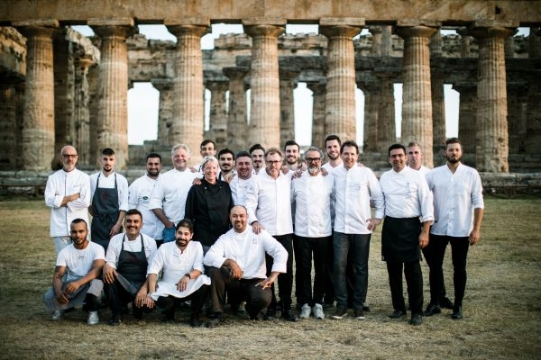 -foto di gruppo chef evento paestum