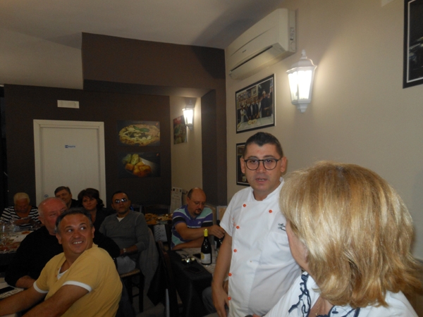 28/09 - Pizzeria Ferrillo - Napoli - SERATA PIZZARELLE - Maurizio Ferrillo parla del suo lavoro