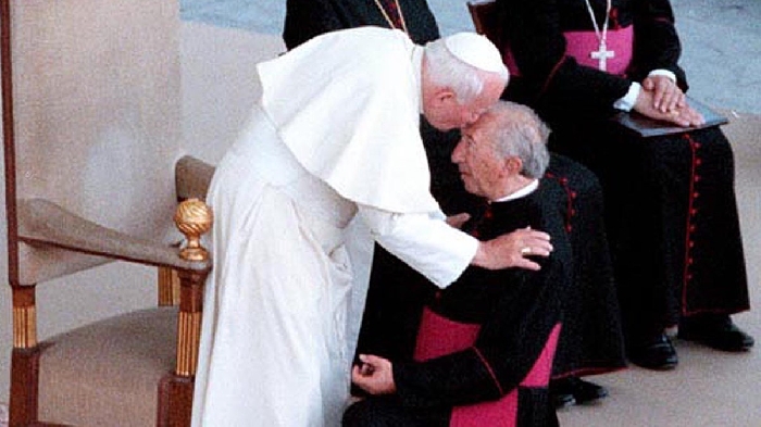 Don Luigi Giussani con il Papa