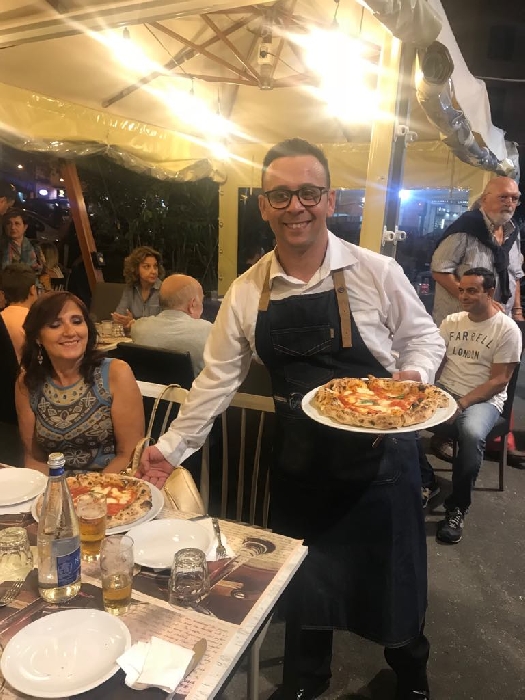 Inaugurazione Pizzeria Nuvola - inviata da Teresa Lucianelli