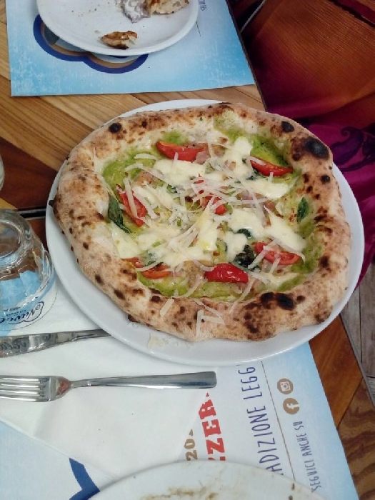 Inaugurazione Pizzeria Nuvola - Le Pizze - inviata da Teresa Lucianelli