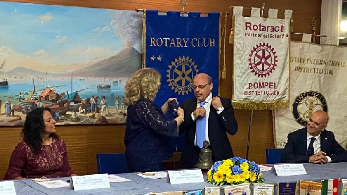 Rotary Club Pompei, Alfredo Annunziata nuovo presidente
