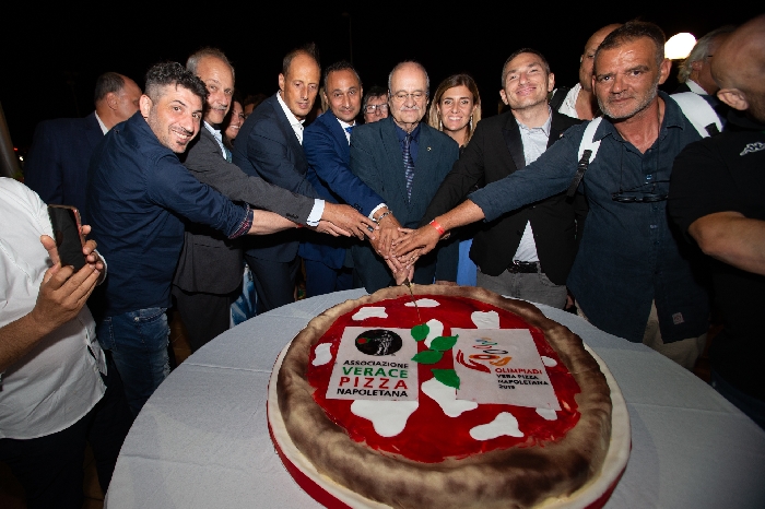 Olimpiadi Vera Pizza Napoletana: oltre 300 sfide tra partecipanti di 5 continenti 
Napoli 3/6 luglio 2022 sede AVPN via Capodimonte 19A