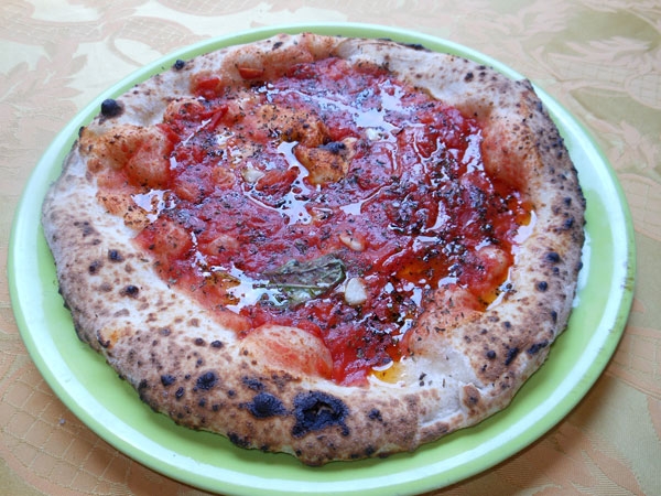 Pizzeria Innarone di Caserta - Pizza marinara