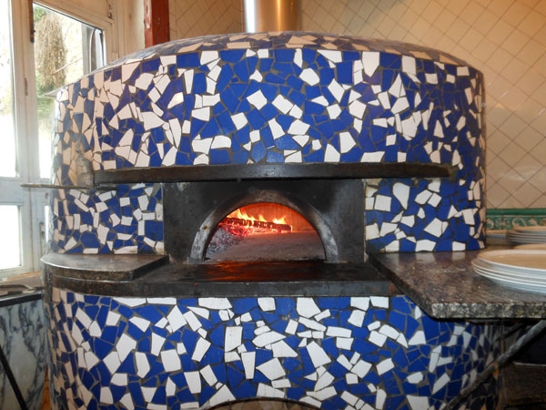 11/11/2016 - Visita alla Pizzeria Trianon da Ciro di Napoli - uno dei forni della pizzeria