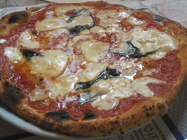 11/11/2016 - Visita alla Pizzeria Trianon da Ciro di Napoli - Pizza Margherita
