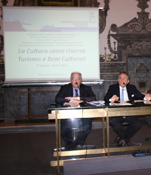 -il professore Marco Salvatore con il Rettore dell'universit Suor Orsola Benincasa, professor Lucio d'Alessandro