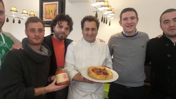 Da Gennaio 2017. Il Maestro Aniello Falanga presenta la Pizza Radio Siani