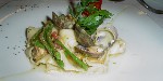 Accartocciato con vongole, arance ed asparagi del Ristorante lAccartocciato di Cava de Tirreni (Salerno)