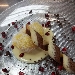 -Capriccio di cialda con frittelle alla zafferano servito con salsa all'inglese - -