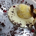 -Capriccio di cialda con frittelle alla zafferano servito con salsa all'inglese - -