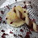 -Capriccio di cialda con frittelle alla zafferano servito con salsa all'inglese - -