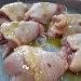 -Cosciotto di pollo ripieno, servito con salsa demi-glace e salsa alla puttanesca - -