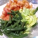 -Insalatona con fagiolini verdi, sedano e pomodoro - -