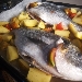 -Orata macchiata al forno con spicchi di patate in camicia - -