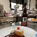 -Pancake con crema e salsa al cioccolato - -