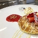 -Pancakes con culins di fragole, cioccolato bianco e panna - -