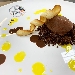 -Quenella di gelato al cioccolato fondente con cialda croccante e  crumble salato accompagnato da salse cioccozafferano - - -