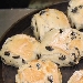 Bocconcini di pane alle olive nere - -