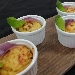 Cocotte di riso servita con cipolla  scottata di tropea - -