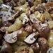 Patate con funghi prataioli al forno - -
