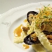 Reginette con le cozze, verdurine croccanti e coulis di San Marzano - -