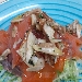 Salmone marinato all'arancia con misticanza e lamelle di funghi porcini - -