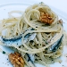 Spaghetti all'aglio, olio, alici e noci - Fotografia di Stefano Scatà - -