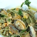 Linguine alle alghe con vongole veraci - -