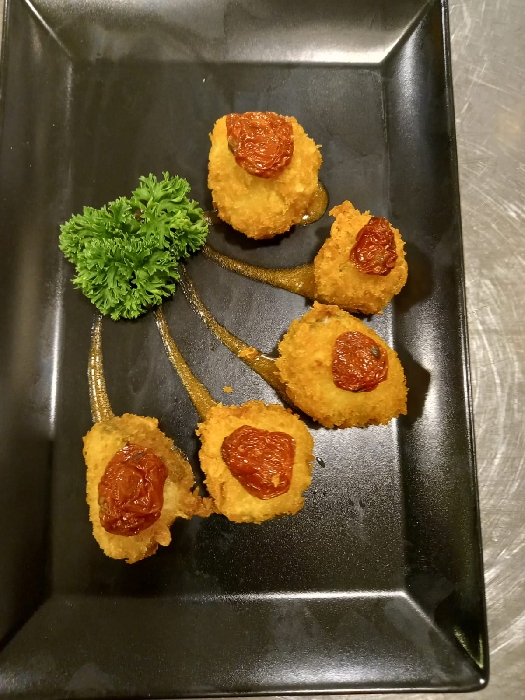 Baccalà in tempura di pane panko con spuma di pomodoro
Veniteci a trovare per assaggiare questa e tante altre prelibatezze.