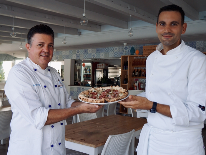 Claudio De Siena ed Emanuele Petrosino con la Pizza Star Autunno campano