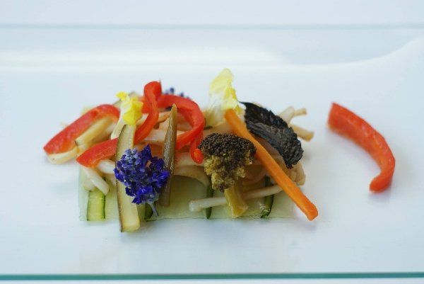 -Insalatina di Calamari , Pinzimonio di verdure e tappeto di zucchine