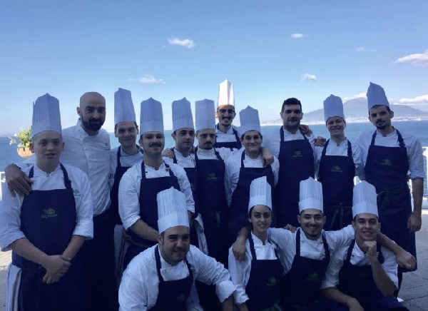 -gruppo chef con Giuseppe Valerio Mandile