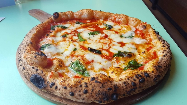 -Pizza Margherita