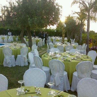 -Catering